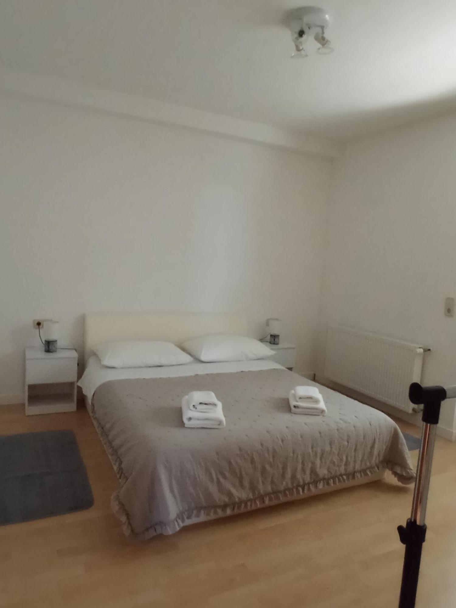 Apartman Carpe Diem Sutomiscica Экстерьер фото