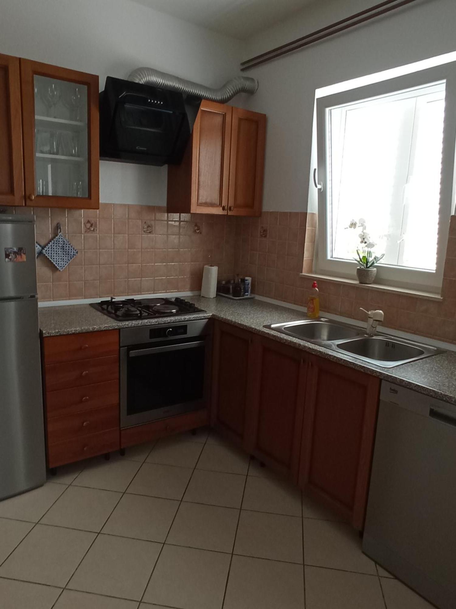 Apartman Carpe Diem Sutomiscica Экстерьер фото